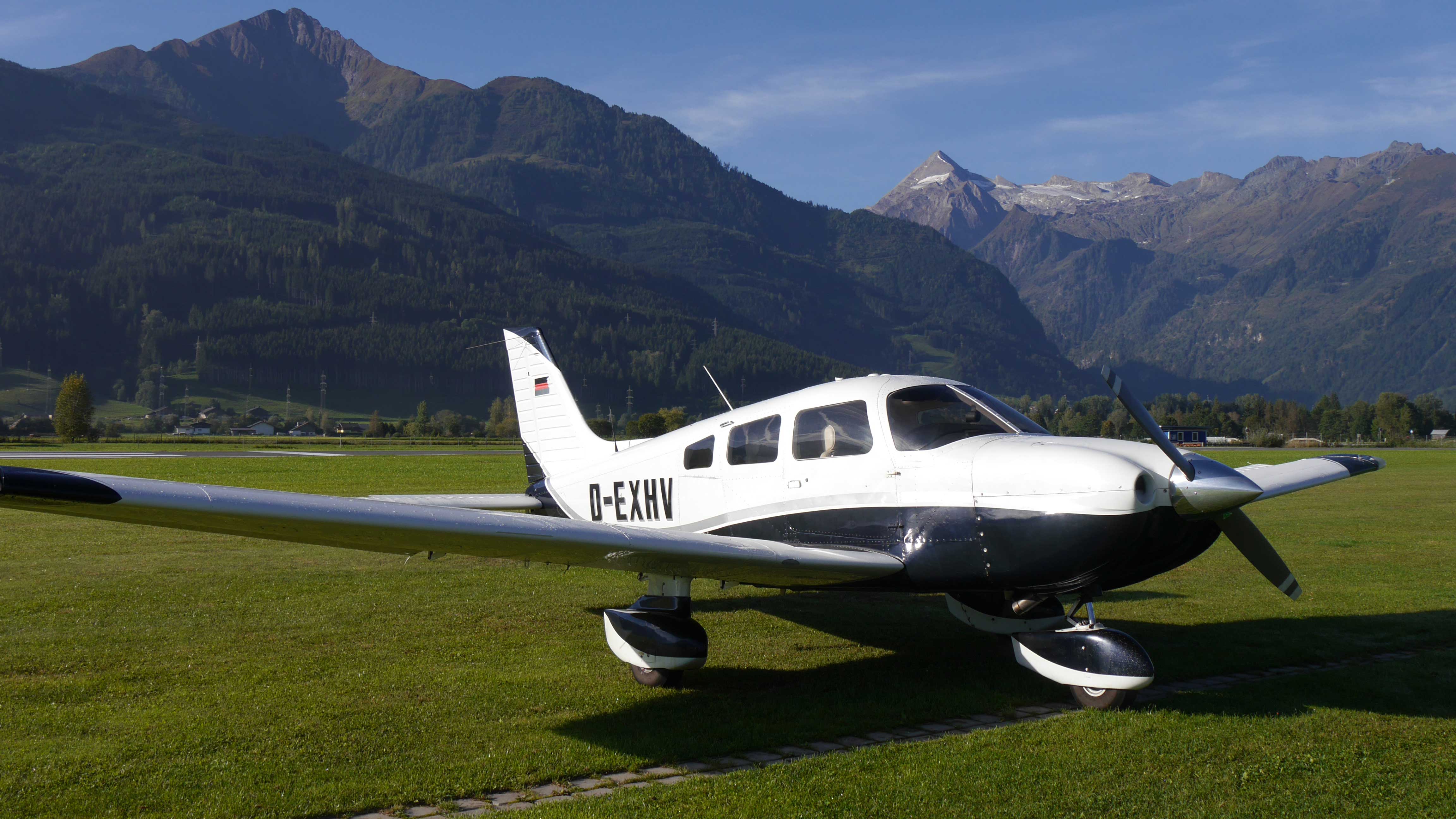 Details Piper Archer III LSV Rietberg e.V. wir eröffnen neue Horizonte!